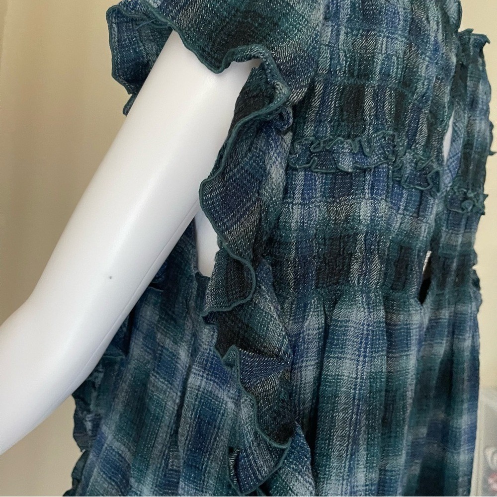 ⭐ Free People Blue Plaid Ruffle Trimmed Short Sleeve Smocked Neckline Blouse XS - Picture 11 of 13